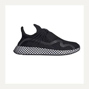 Black slick Deerupt Adidas